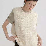 Women's Cable Knit Sleeveless Sweater Vest with Ribbed Trim