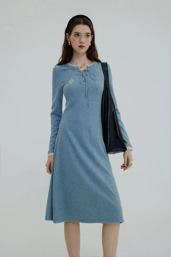 Chic Long-Sleeve Knit Dress with Drawstring Detail