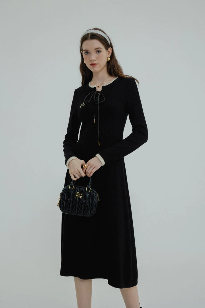 Chic Long-Sleeve Knit Dress with Drawstring Detail