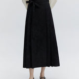 Skirt Midi Jacquard Bunga Hitam Anggun dengan Tali Pinggang