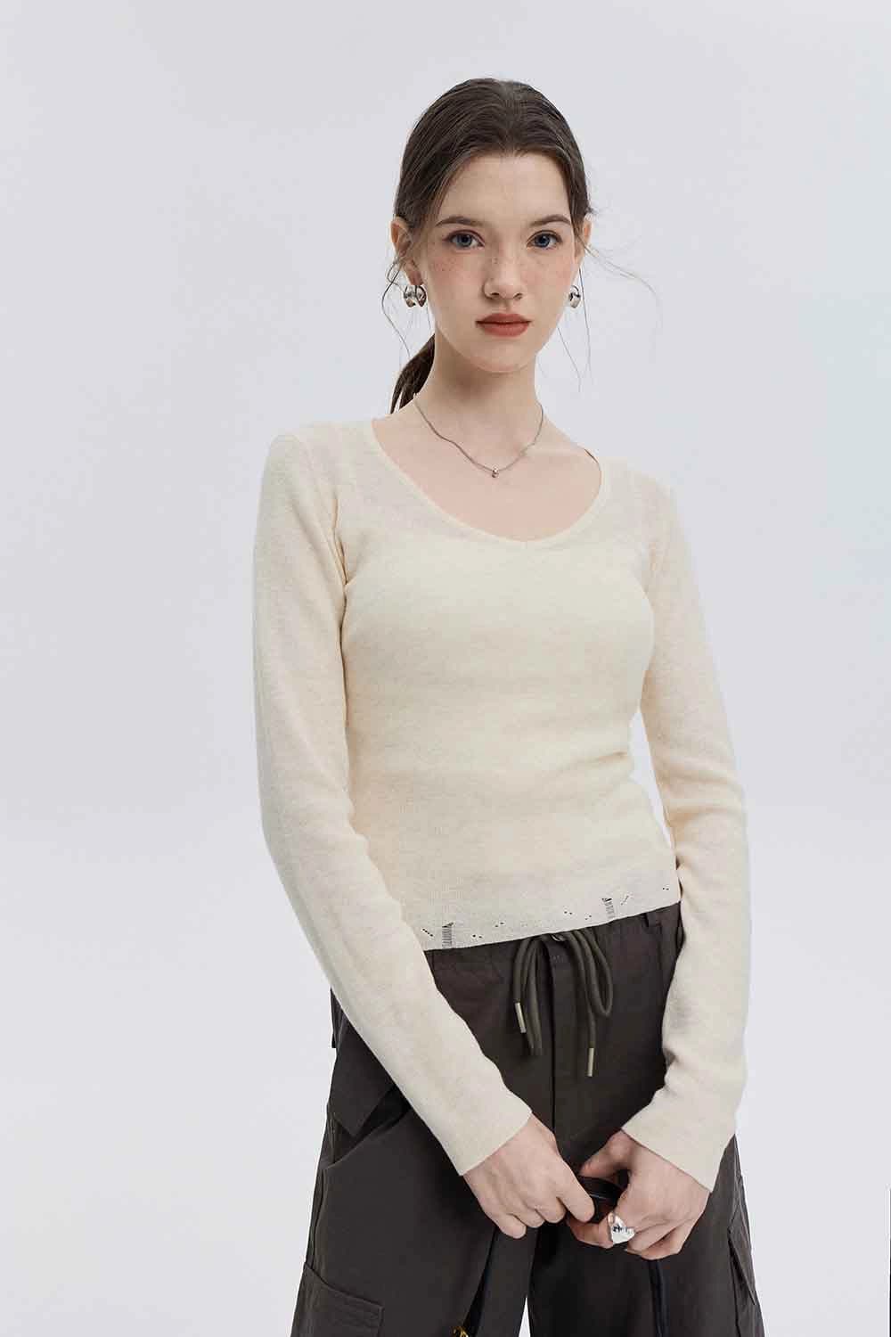 Classic Long Sleeve Knit Top with V-Neck Design