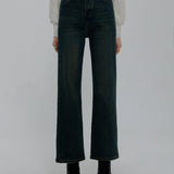 Essential Straight-Cut Denim Jeans with Traditional Styling