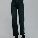 Essential Straight-Cut Denim Jeans with Traditional Styling