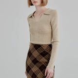 Elegant Long-Sleeve Knitted Top with Collared Neckline