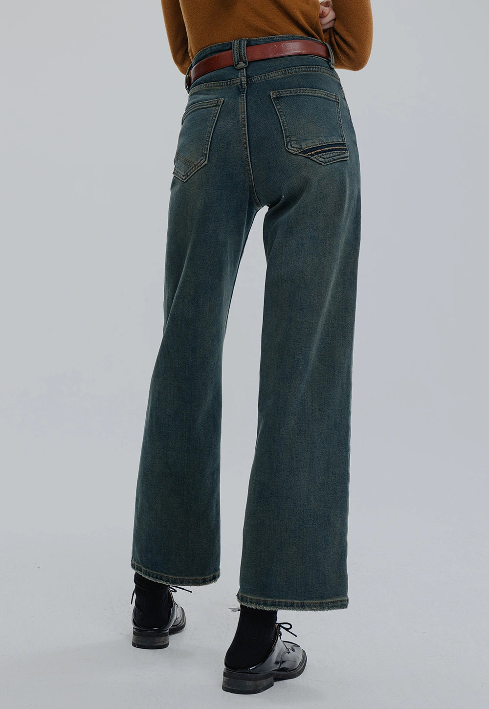 Women's Wide-Leg Denim Jeans with Contrast Stitching and Belt Loops