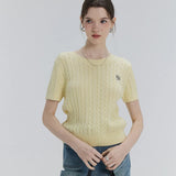 Sweater Lengan Pendek Knit Kabel Klasik dengan Monogram Bersulam