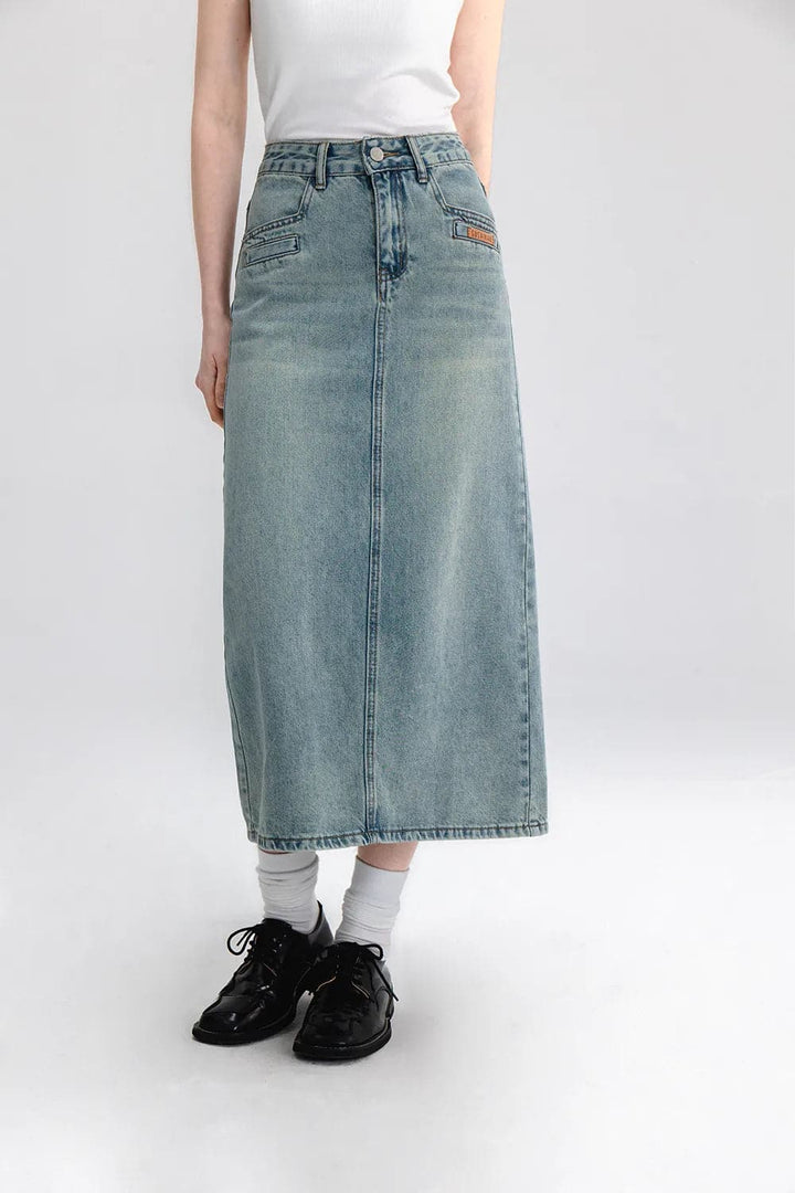 Chic Denim Midi Skirt with Signature Pockets