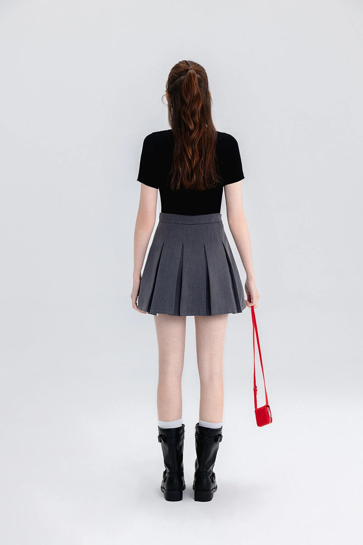 Sophisticated Schoolgirl-Inspired Pleated Skirt