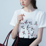 Áo thun nữ có thiết kế bảng chữ cái và trái tim - Đơn giản và hợp thời trang