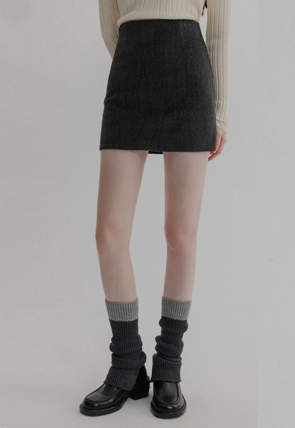 Stylish Woolen Mini Skirt for Women - Soft A-Line Skirt for Winter Elegance