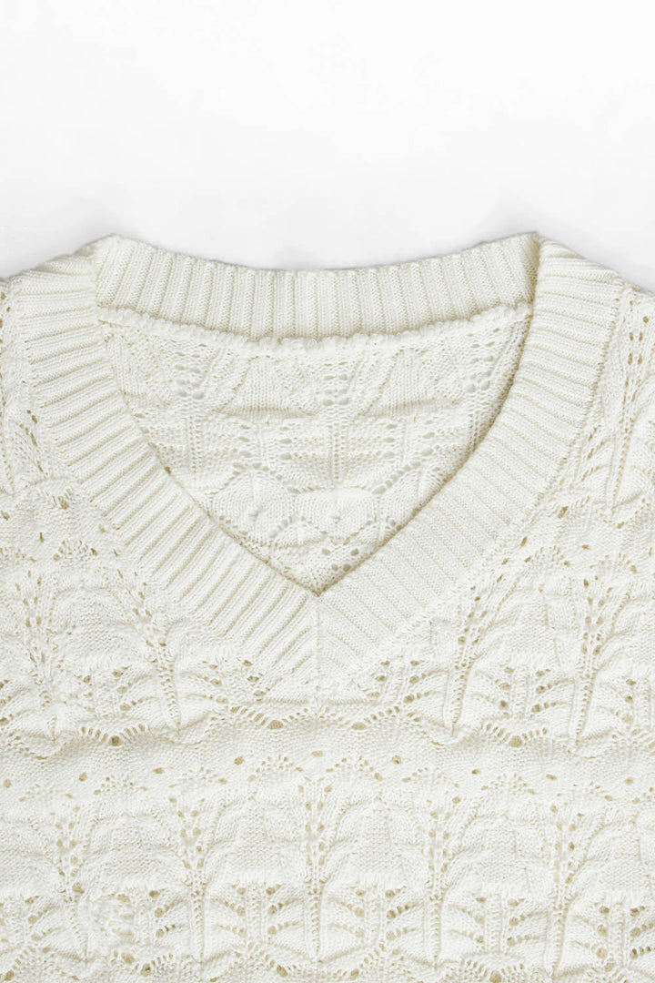 Women's Chunky Knit V-Neck Sweater with Lattice Pattern