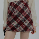 Skirt Mini Berkotak Bertekstur Wanita