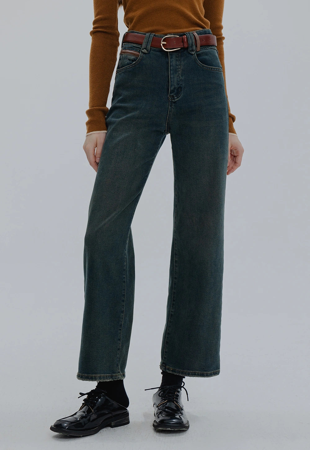 Women's Wide-Leg Denim Jeans with Contrast Stitching and Belt Loops